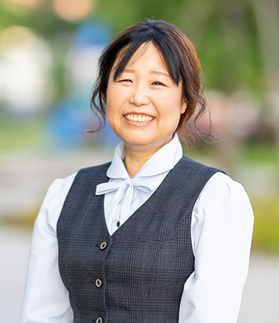 経理　宮崎 ともみ